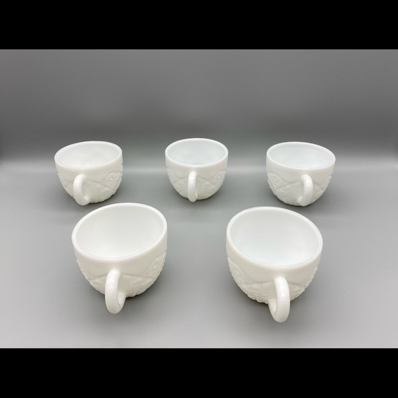 Vintage McKee Concord Milk Glass Punch Tea Cups - Picture 2 of 14